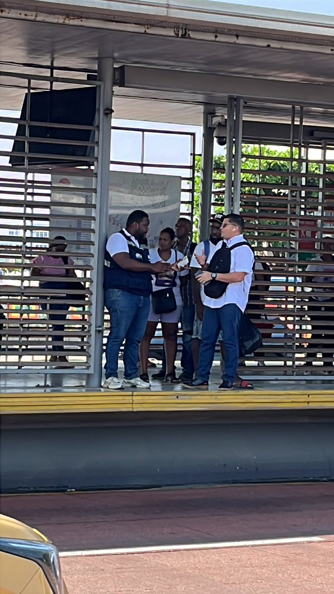 Ojalá el próximo <a href="/AlcaldiaCTG/">Alcaldía de Cartagena</a> se mueva en <a href="/TranscaribeSITM/">Transcaribe S.A.</a>. 

Esto va de mal en peor.