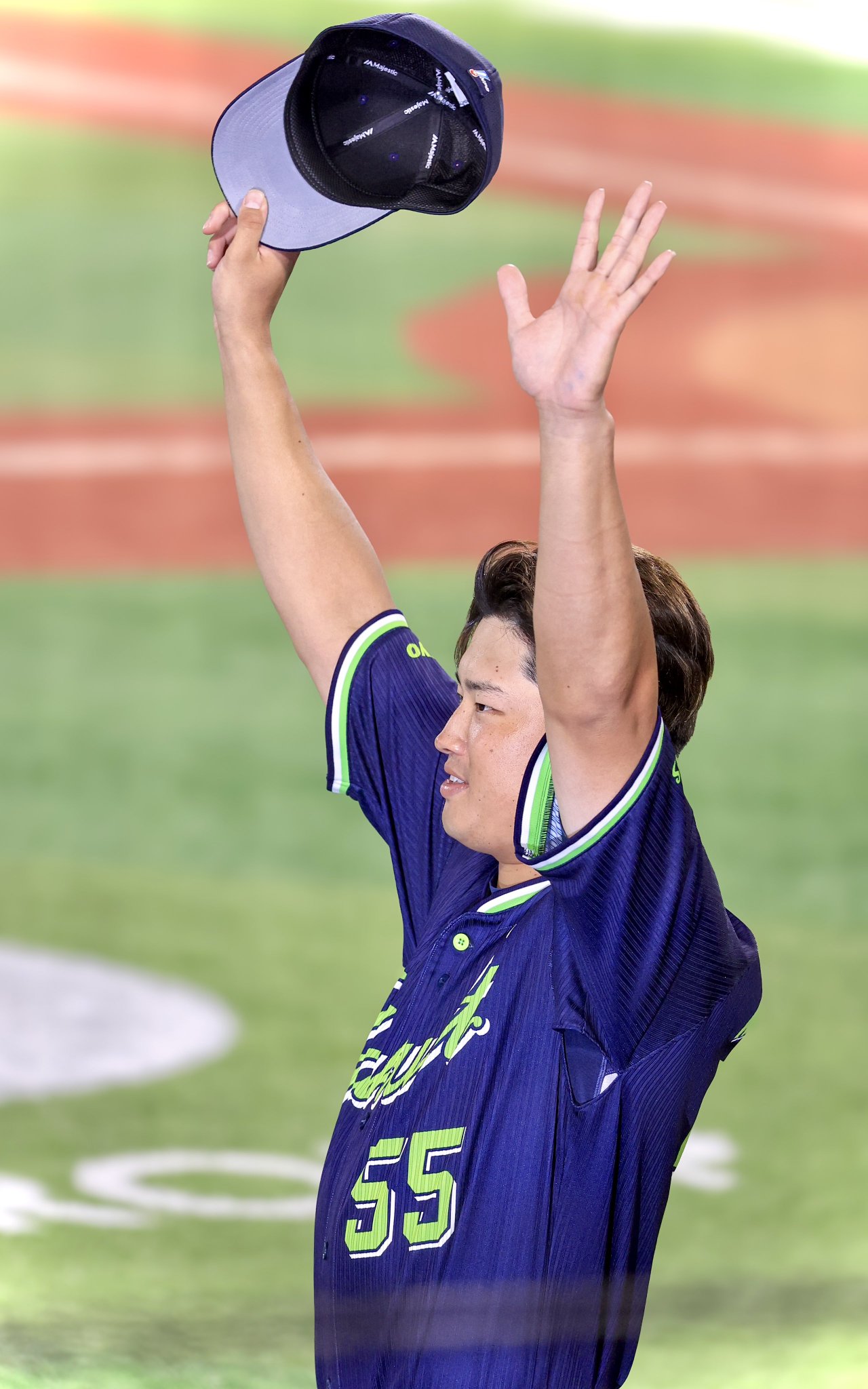 【早い者勝ち♡タグ付き✨】チャンピオンワッペン2022 村上宗隆選手 ヤクルトオンラインくじ 村上宗隆 デカ缶バッジ 丸けれ