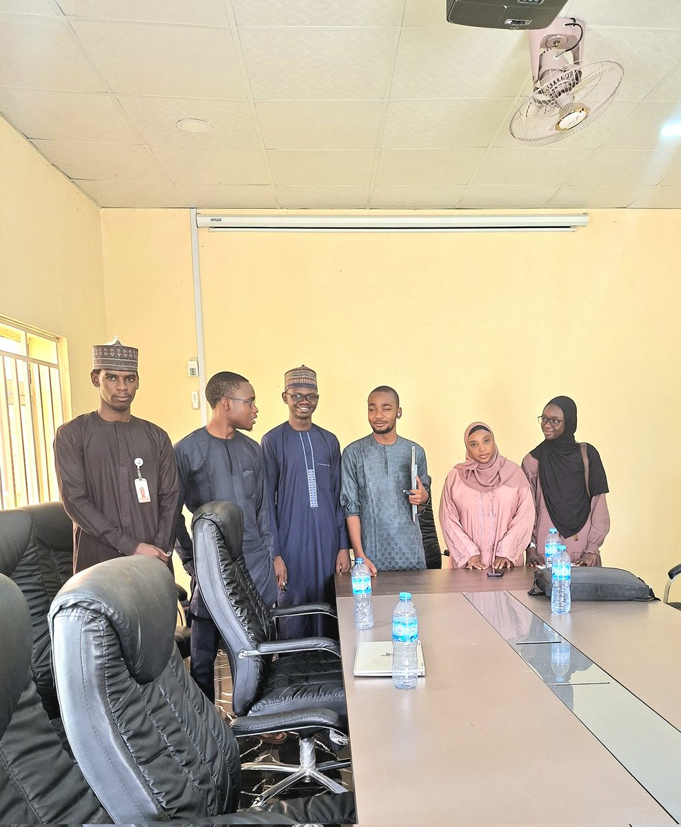PythonKatsina's tweet image. Today's board meeting held at Python Katsina office 👏💪🐍