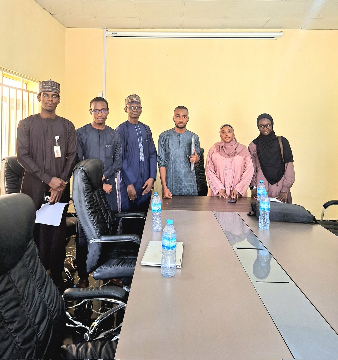 PythonKatsina's tweet image. Today's board meeting held at Python Katsina office 👏💪🐍