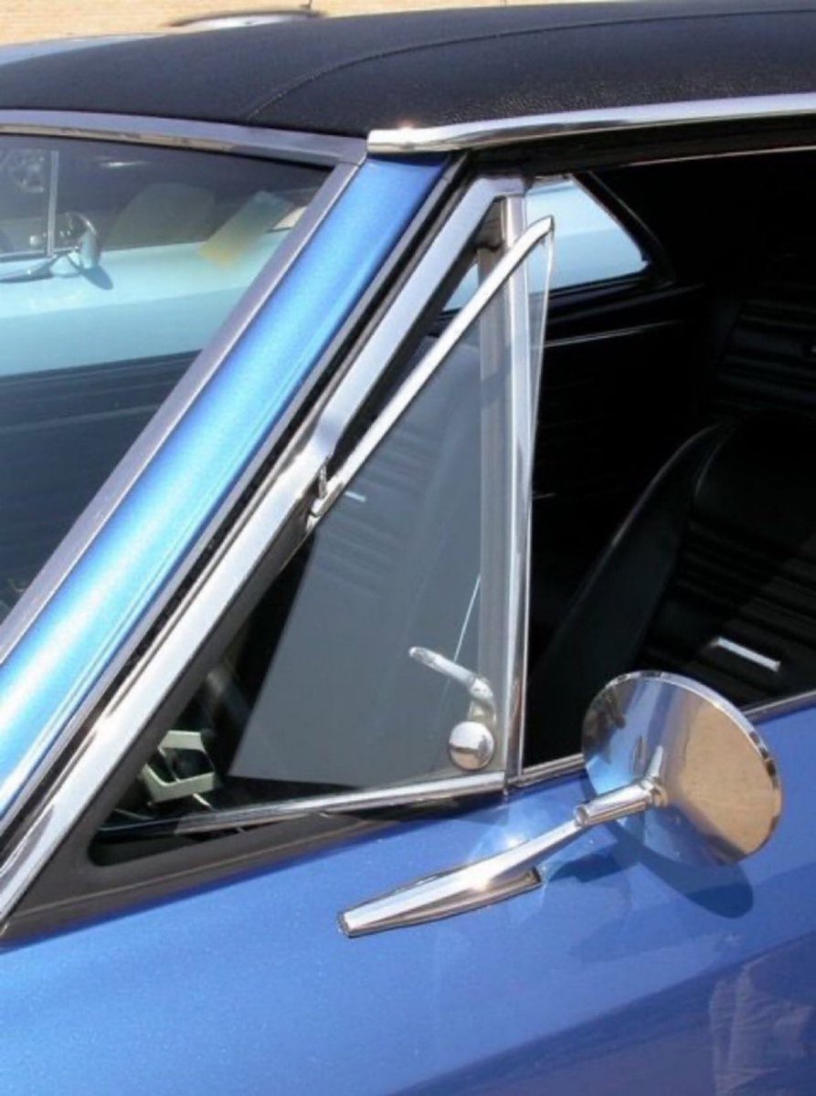 Today in 1977, your dad popped open a vent window and ashed his heater to an invigorating breeze while listening to a Gordon Lightfoot 8-track.