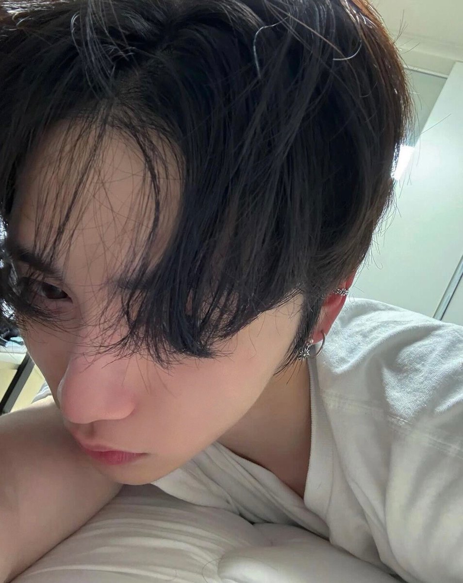 청사니 tweet media