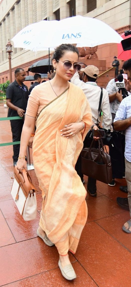 Kangana today in Parliament (7th Day of #MonsoonSession2025)
#Kanganaranaut