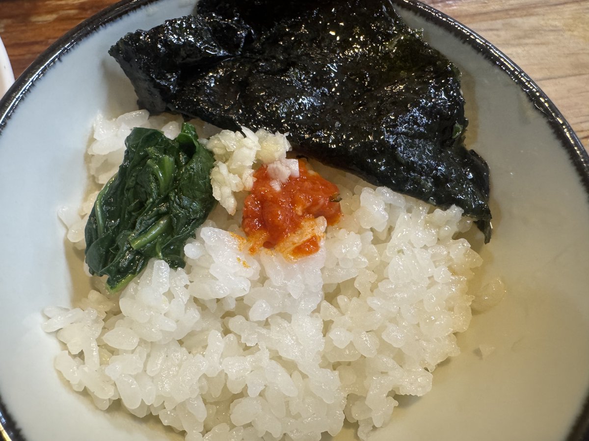 会津ばんだいらーめん伊勢崎宮子

限定💡
【ばんだい流家系らぁ麺】
ライス🍚

食べたかったやつ！
毎回間違いない麺屋ばんだい流家系らぁ麺🍜
鶏と豚の旨味満載のスープと醤油のキレ😍
噛めば噛むほど美味さが倍増の麺♪
あっと言う間にライスまで止まらず食べちゃった😋
チャーシューも良かった！