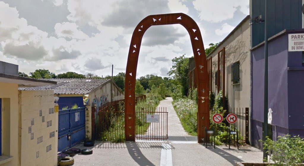 🚨 🇫🇷 ALERTE INFO :  Le samedi 27 juillet, une jeune femme de 20 ans a été sauvagement agressée dans l’Éco-parc des Carrières à Fontenay-sous-Bois

Abordée par un homme qui lui aurait proposé un joint, elle a ensuite été insultée, menacée avec un couteau, puis ATTACHÉE et