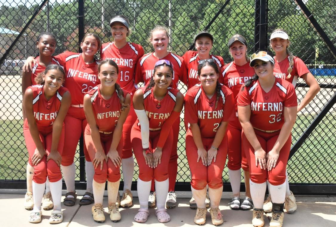That's a wrap! We have wrapped up our amazing summer season and are now officially 18u! We finished the season with a record of 18-5-1... INCREDIBLE!
However, for this team, it's not about the wins. It's 100% about the growth of these amazing ladies in their skills on the field