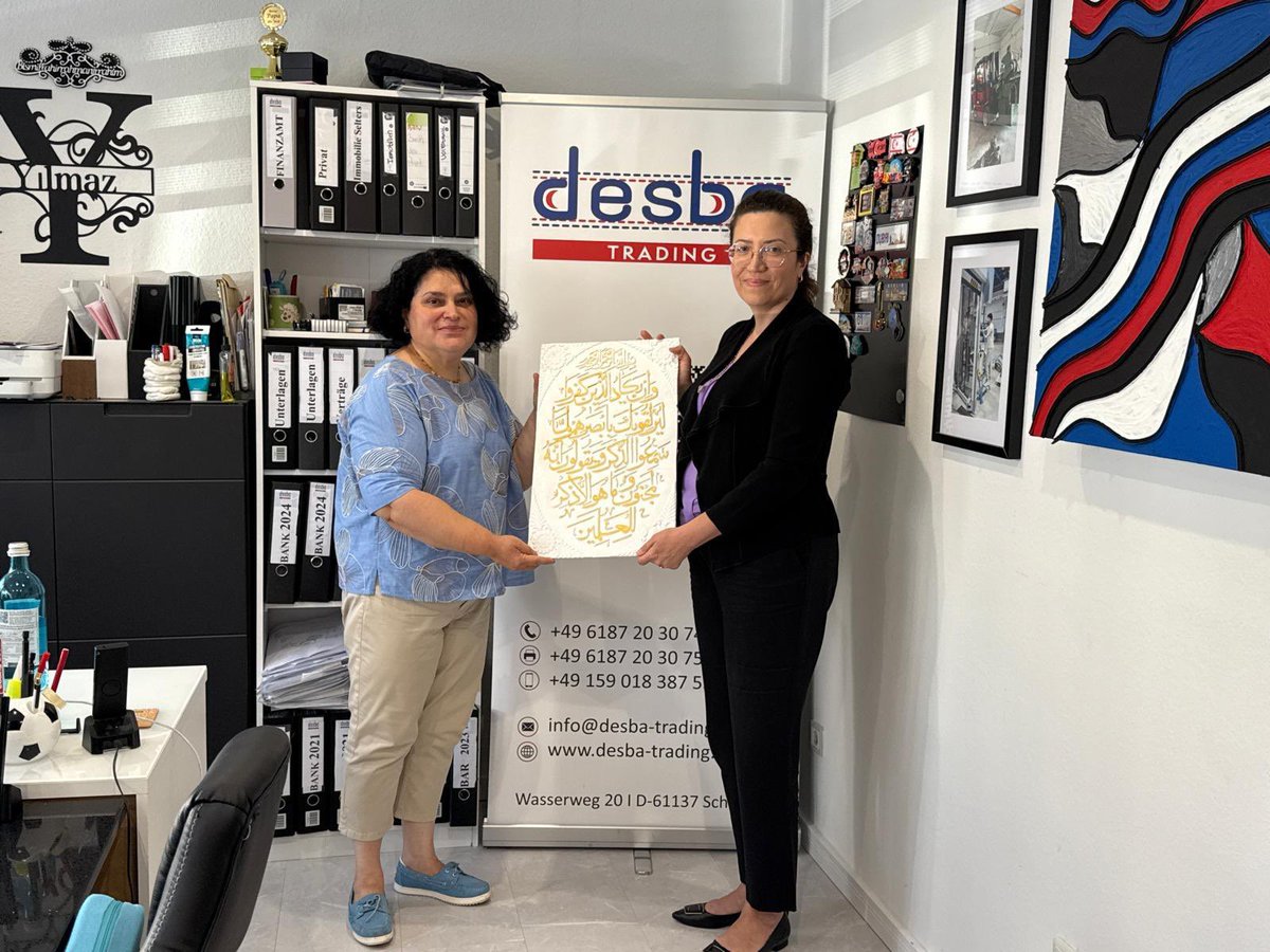 MÜSIAD üyesi Desba Trading firmasını ziyaret ettik. Hamiyet Erdoğan Yılmaz ve değerli ailesine misafirperverlikleri için teşekkür ediyor, çalışmalarında başarılar diliyoruz.