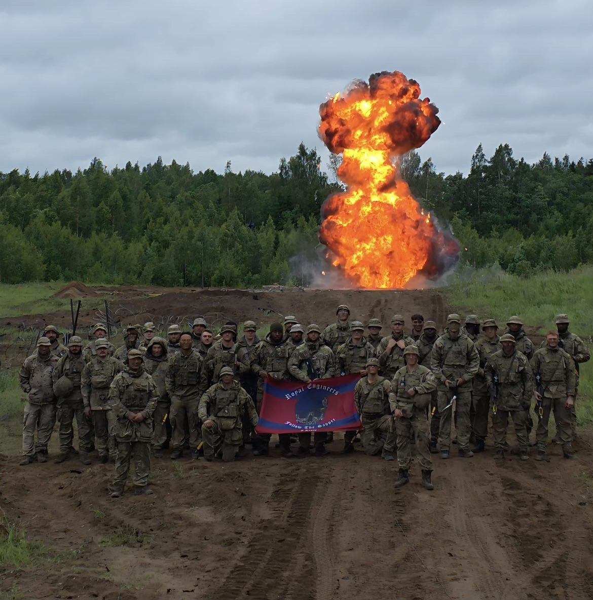 Proud_Sappers's tweet image. Welcome to the First Round of the Photo of the Month Competition, for July 2025! 

Help us to decide what will be our Finalist! 📸🏆   

Photo 1 (Left, 33 armoured Engineer Squadron). 
Photo 2 (Right, Sapper Games Winners @36_Engr_Regt).  

#SapperFamily #SapperSmart #Ubique
