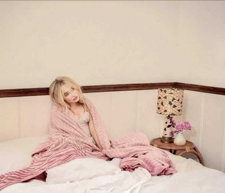 Damon Salvatore (@heronemistake) on Twitter photo *High over Kansas just past
St Louis, I pause from my
briefing work to text her
<a href="/Bratty_BriRP/">Brielle Anderson</a> ..*
"Morning Sleepy Head,
just saying hi, and I miss
you..
Damon.. ๐"
*then I place my phone down,
go back to work* *High over Kansas just past
St Louis, I pause from my
briefing work to text her
<a href="/Bratty_BriRP/">Brielle Anderson</a> ..*
"Morning Sleepy Head,
just saying hi, and I miss
you..
Damon.. ๐"
*then I place my phone down,
go back to work*