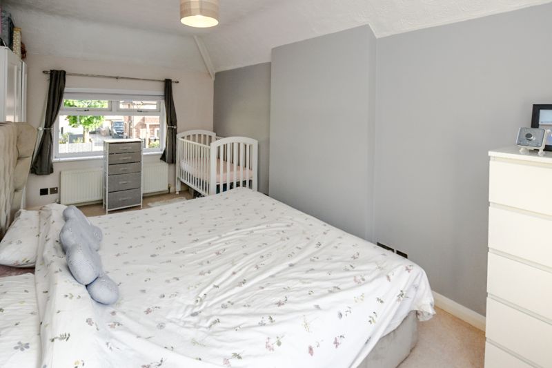 🏠 For Sale 
📍 Roberts Drive, Rudheath
💷 £200,000 - Asking Price

⭐ Key Features ⭐

- 3-bedroomed house
- Off-road parking 
- Enclosed gardens
- Gas central heating 
- Fitted kitchen &amp; bathroom

💻okt.to/A2q5fk

☎️ 01606 455 14 

#forsale #propertyforsale #Rudheath