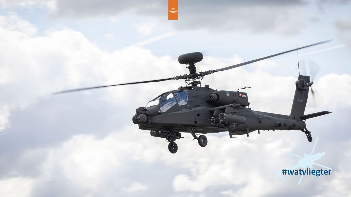 Vanmiddag vliegen de crews van twee #Chinook #transporthelikopters, twee #Apache #gevechtshelikopters en een Cougar #transporthelikopter een gezamenlijke trainingsvlucht. Ze zijn te zien op verschillende locaties in midden-Nederland. #watvliegter
