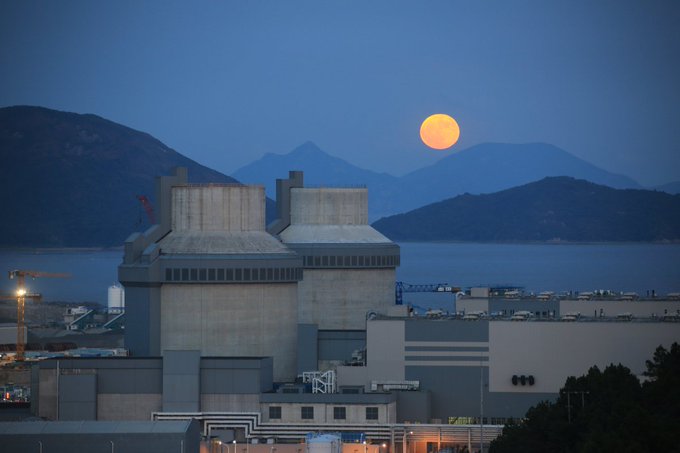 W innowacyjny reaktor AP1000® Westinghouse zainwestowano 25 lat badań i rozwoju. #AP1000 oferuje zalety, które zapewniają wyjątkowe #bezpieczeństwo, konkurencyjność ekonomiczną i wydajną pracę.  

Więcej o naszej technologii można przeczytać tutaj: westinghousenuclear.com/poland/reaktor…