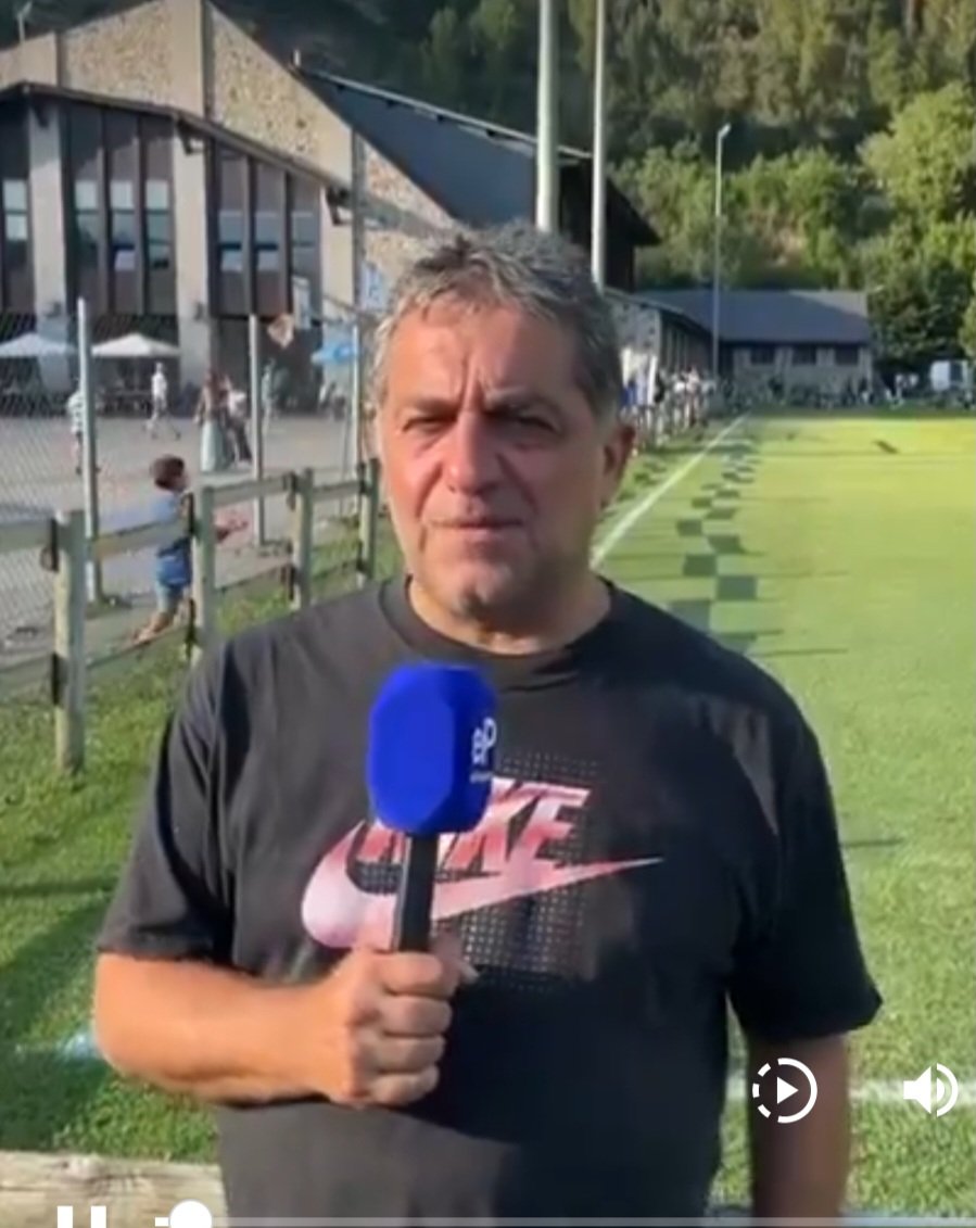 Que un señor que tiene pinta de oler a cebolla pasada te haya levantado un fichaje, es el peak del humor del periodismo matraco. Qué bien te enseñaron en Navarra, Santiago...