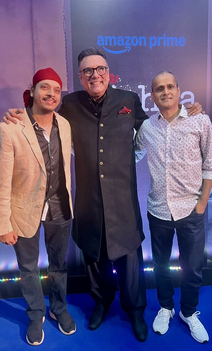 A special moment with <a href="/bomanirani/">Boman Irani</a> sir for the screening of our film ‘The Mehta Boys’. Such an honour to not only pose alongside  the man, but also get to write a beautiful song, composed by my dear friend <a href="/Gulraj_Singh/">Gulraj Singh</a> sung by #SiddharthBasrur