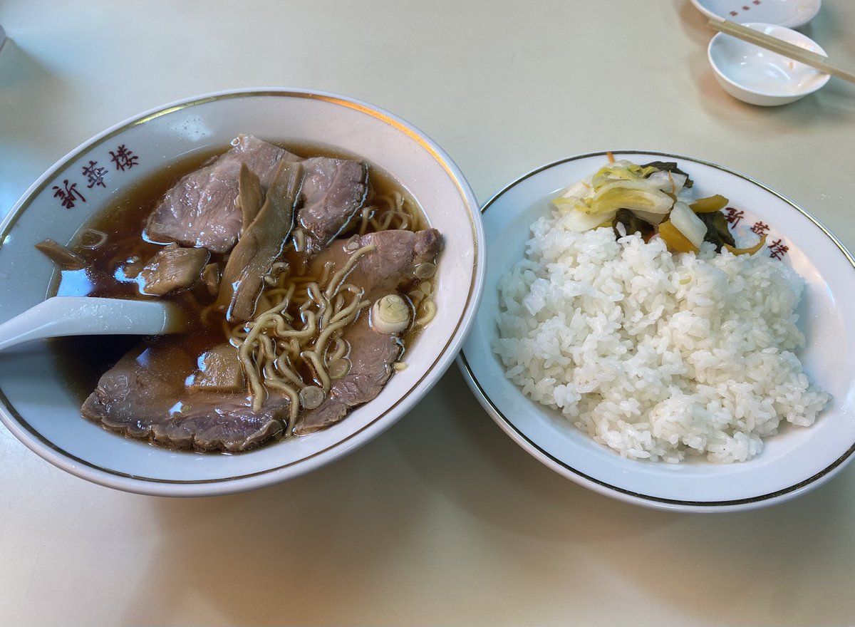 msms71608079's tweet photo. ライスの出し方お洒落🤓 https://t.co/f8wUlq3qGg