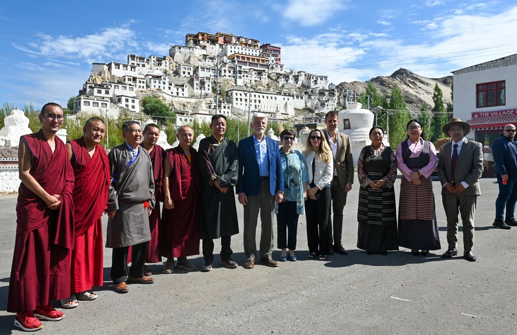 In a rare and symbolic visit, Czech President Petr Pavel landed in Ladakh early this morning to meet His Holiness the Dalai Lama.

Amid rising global tensions with China, Pavel’s move is a strong statement of support for Tibetan identity, human rights, and spiritual freedom —