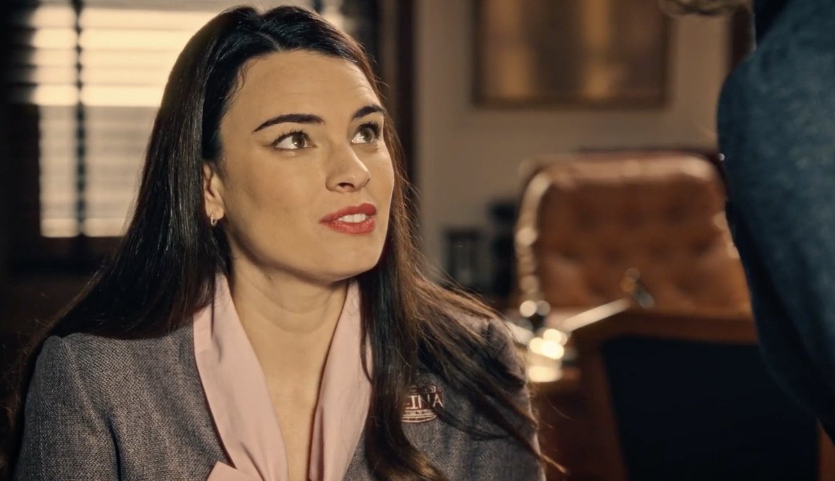 "Fina Valero te estás convirtiendo en una mujer extraordinaria..." 

Esta tarde en #SueñosDeLibertad 📺🔥