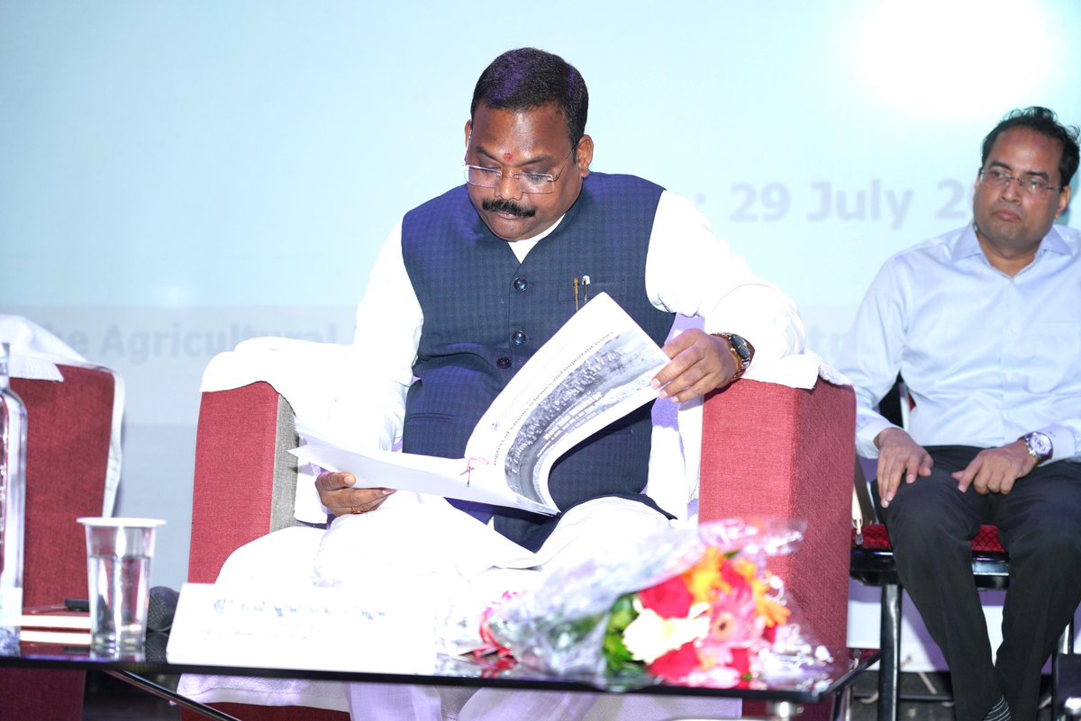 GOKULANANDA MALLICK (@gokulanandabjp) on Twitter photo ମାନ୍ୟବର ମୁଖ୍ୟମନ୍ତ୍ରୀ ଶ୍ରୀ <a href="/MohanMOdisha/">Mohan Charan Majhi</a> ଙ୍କ ‘ବିକଶିତ ଓଡ଼ିଶା’ ଦୃଷ୍ଟିକୋଣ ମତ୍ସ୍ୟ ଚାଷ ମାଧ୍ୟମରେ ରାଜ୍ୟର ସମୃଦ୍ଧିକୁ ଆଗେଇ ନେଉଛି। ତାଙ୍କ ନେତୃତ୍ୱରେ ଆମେ ମତ୍ସ୍ୟ ଚାଷରେ ନୂତନ ଜ୍ଞାନକୌଶଳ, ଗବେଷଣା ଓ ପ୍ରଶିକ୍ଷଣ ପ୍ରଦାନ କରି ଚାଷୀମାନଙ୍କୁ ସଶକ୍ତ କରୁଛୁ। ସରକାରୀ ଯୋଜନା ଓ ସହାୟତା ମାଧ୍ୟମରେ ଗ୍ରାମୀଣ ଅର୍ଥନୀତିକୁ ମଜବୁତ ମାନ୍ୟବର ମୁଖ୍ୟମନ୍ତ୍ରୀ ଶ୍ରୀ <a href="/MohanMOdisha/">Mohan Charan Majhi</a> ଙ୍କ ‘ବିକଶିତ ଓଡ଼ିଶା’ ଦୃଷ୍ଟିକୋଣ ମତ୍ସ୍ୟ ଚାଷ ମାଧ୍ୟମରେ ରାଜ୍ୟର ସମୃଦ୍ଧିକୁ ଆଗେଇ ନେଉଛି। ତାଙ୍କ ନେତୃତ୍ୱରେ ଆମେ ମତ୍ସ୍ୟ ଚାଷରେ ନୂତନ ଜ୍ଞାନକୌଶଳ, ଗବେଷଣା ଓ ପ୍ରଶିକ୍ଷଣ ପ୍ରଦାନ କରି ଚାଷୀମାନଙ୍କୁ ସଶକ୍ତ କରୁଛୁ। ସରକାରୀ ଯୋଜନା ଓ ସହାୟତା ମାଧ୍ୟମରେ ଗ୍ରାମୀଣ ଅର୍ଥନୀତିକୁ ମଜବୁତ