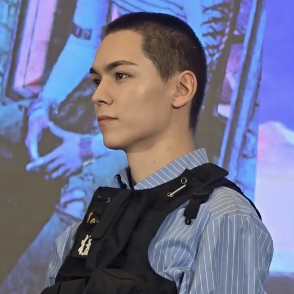 the buzz cut is back 😆