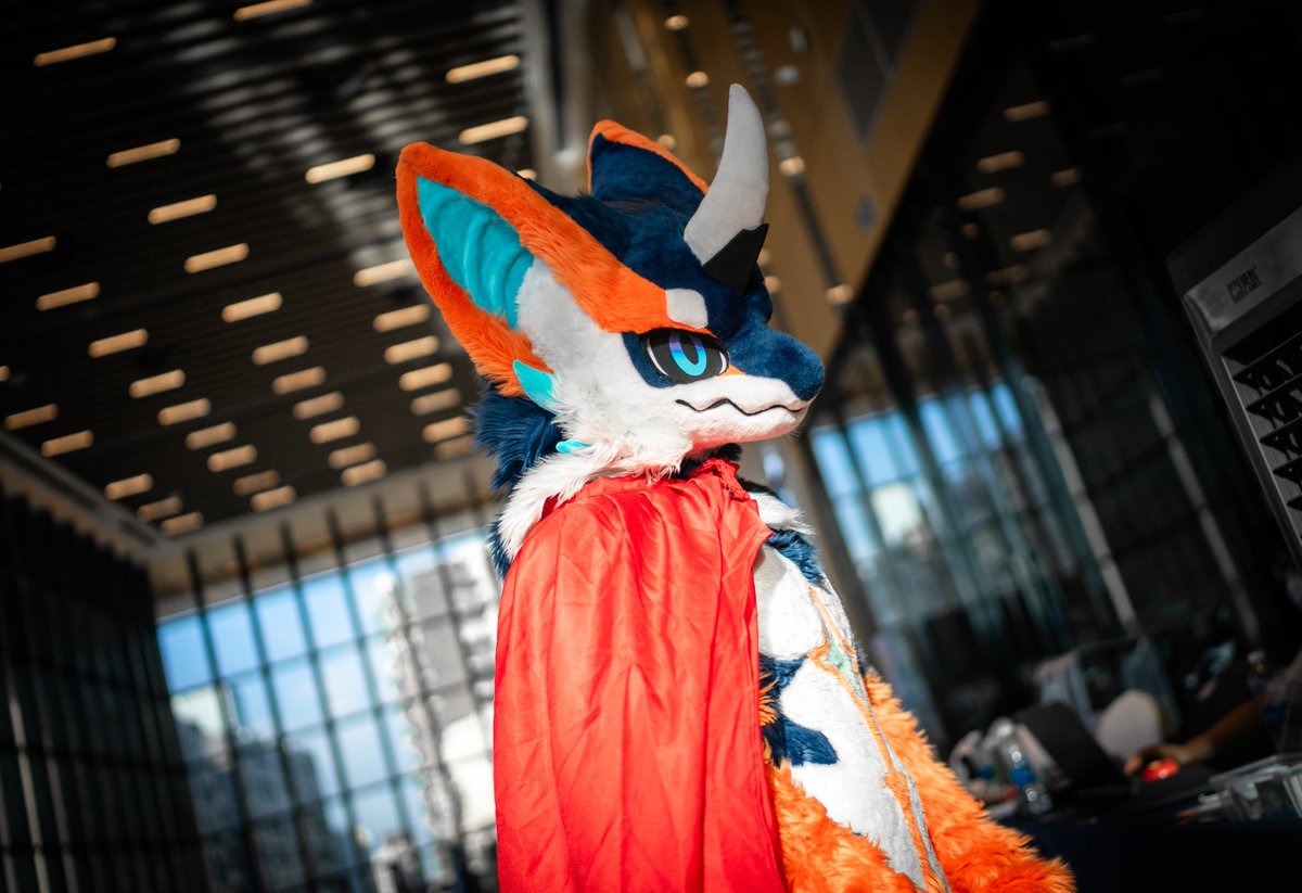 UncleFlameEX's tweet image. #得闲兽聚 #furry #fursuit #兽装 #獸裝 #兽人