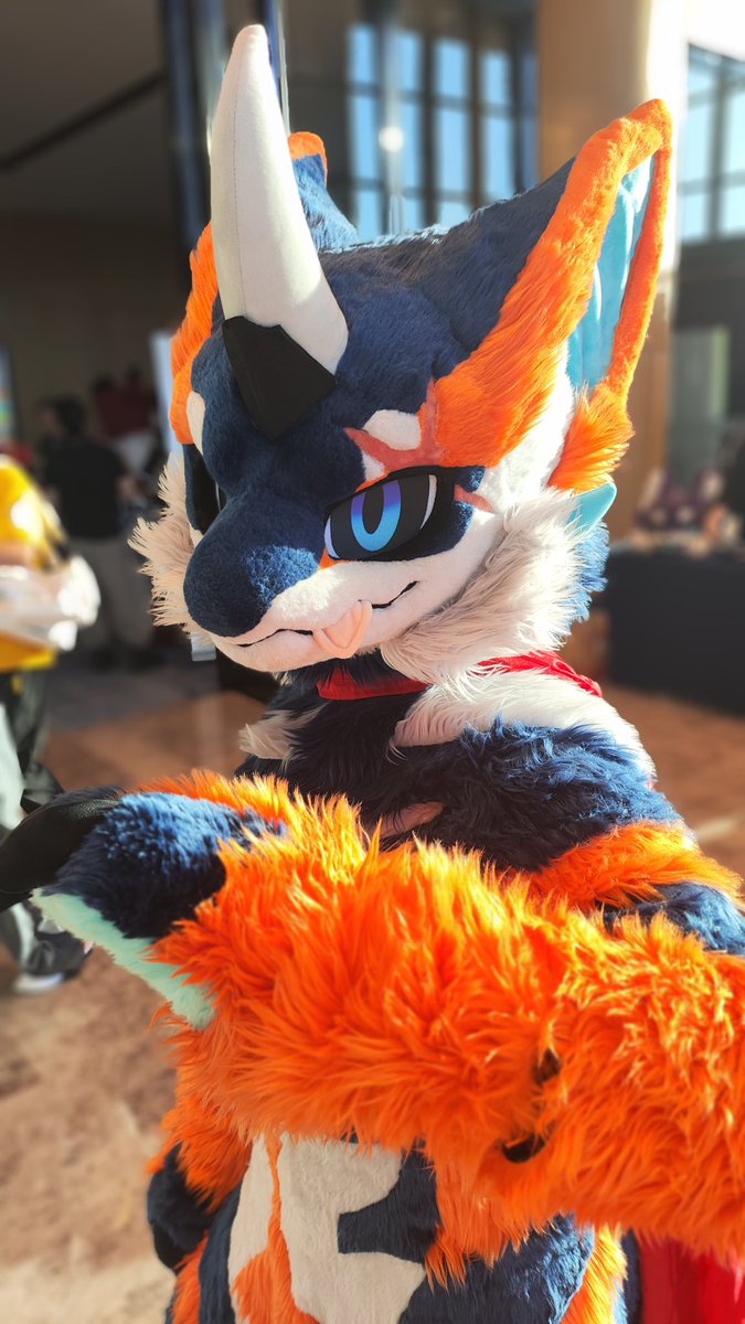UncleFlameEX's tweet image. #得闲兽聚 #furry #fursuit #兽装 #獸裝 #兽人