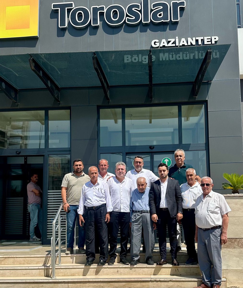 Mahallemizdeson günlerde yaşanan elektrik kesintileri nedeniyle <a href="/enerjisa/">Enerjisa</a> Gaziantep Bölge Müdürü Sn.Refik BOLAT’a muhtarlarımız ile ziyarette bulunduk. Ziyaret kapsamında yaşanan sorunun 01.08. tarihinde(Cuma)gününe kadar biteceğini tarafımıza bildirdi.Saygılarımla.<a href="/AhmetTitiz27/">Ahmet TİTİZ</a>