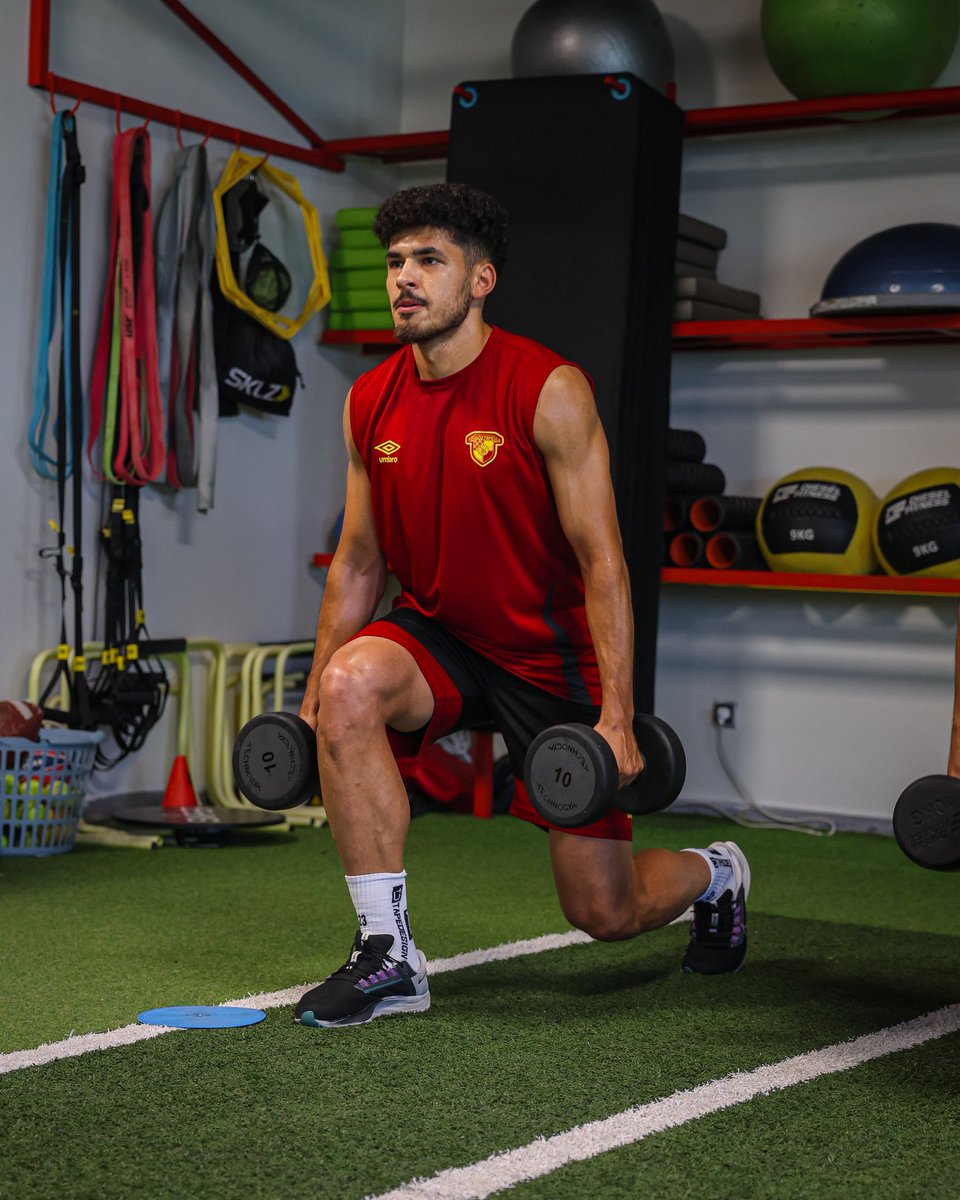 Sabah antrenmanından kareler📸

#Göztepe #UrlaGünlüğü