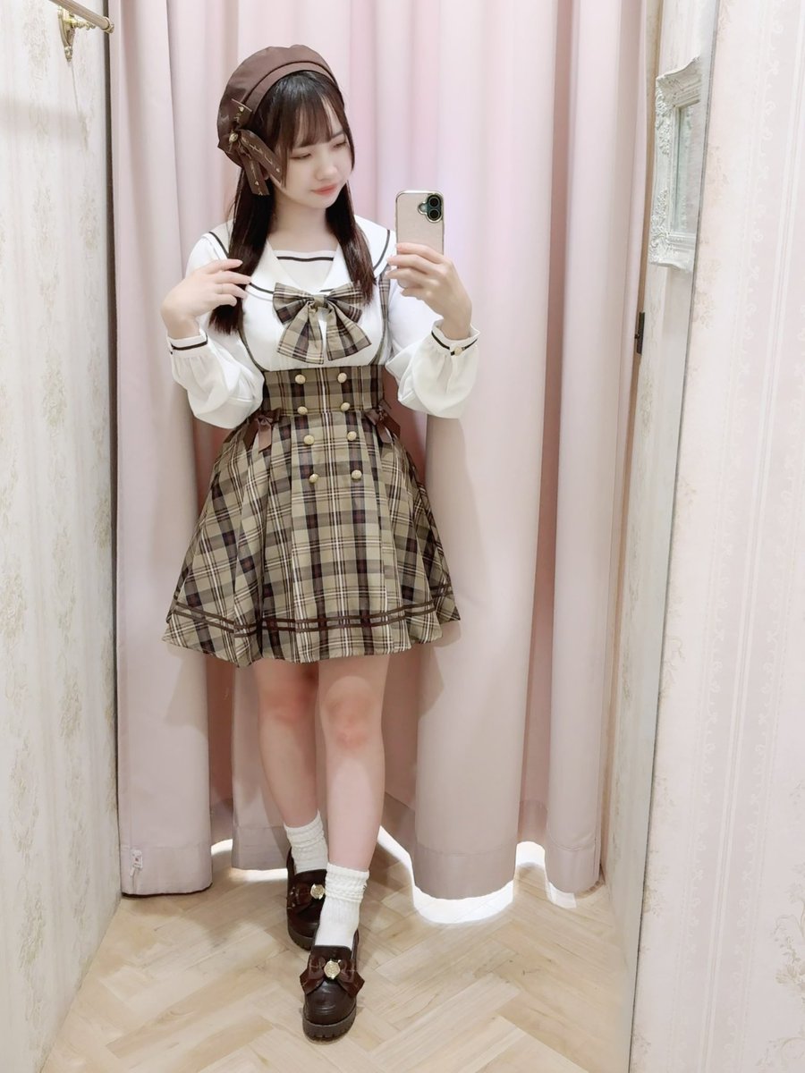 gaya_amavel's tweet photo. 🎀ℕ𝔼𝕎🎀
秋が待ち遠しくなる
チェック柄の制服コーデ。
カーディガンを羽織るのもオススメ✨️
私が大好きなカラーリングだ💗
アイテム詳細はInstagramへ⬇️
🐈Instagram更新中🐾
https://t.co/5js9ZTP8GM
#Amavel #アマベル #池べる #Amavel好きさんと繋がりたい #154cm https://t.co/xJQl8hlXDM