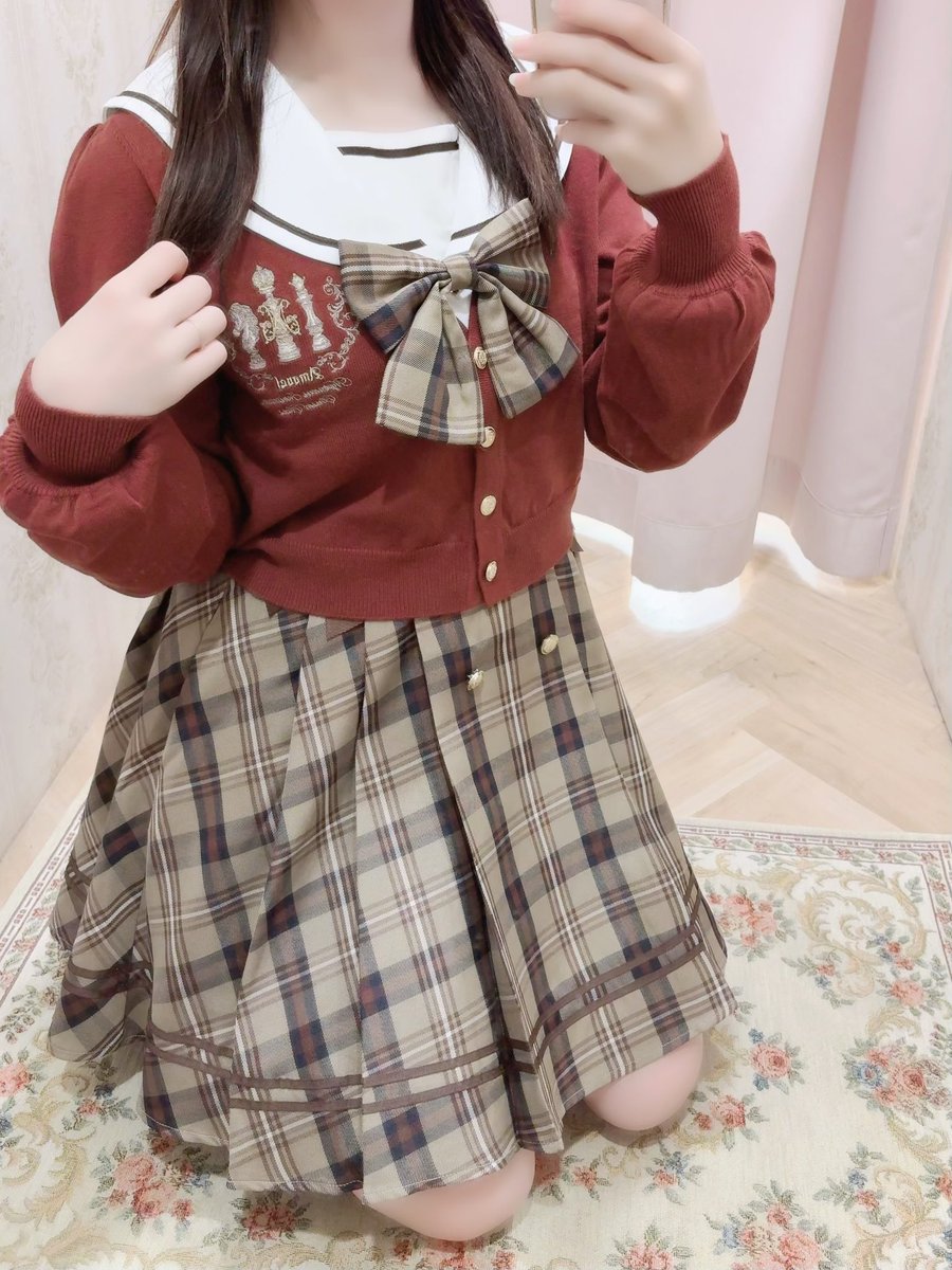 gaya_amavel's tweet photo. 🎀ℕ𝔼𝕎🎀
秋が待ち遠しくなる
チェック柄の制服コーデ。
カーディガンを羽織るのもオススメ✨️
私が大好きなカラーリングだ💗
アイテム詳細はInstagramへ⬇️
🐈Instagram更新中🐾
https://t.co/5js9ZTP8GM
#Amavel #アマベル #池べる #Amavel好きさんと繋がりたい #154cm https://t.co/xJQl8hlXDM