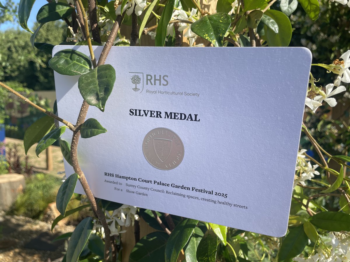 EnvarComposting's tweet image. 🌿 From parking bays to greenways!
We supported Surrey CC’s award-winning RHS Hampton Court garden with compost via Envar.
Silver Medal 🥈 + Environmental Innovation 🌱
Now relocate4d across Surrey to inspire greener spaces!
#SustainableSpaces #CircularEconomy #RHSHamptonCourt