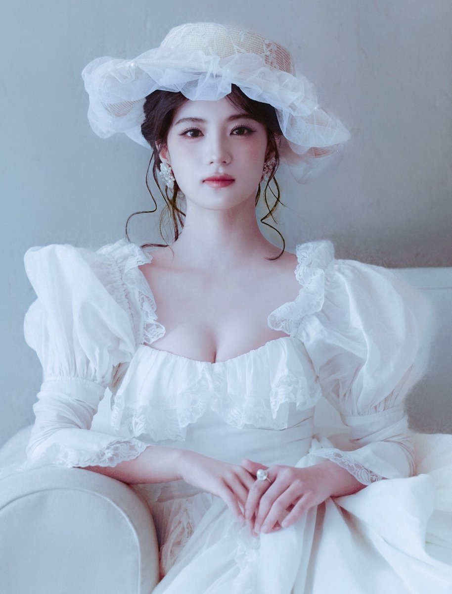 ちゃみページ Her ladyship 👑✨️ #ZhangYaqin #张雅钦