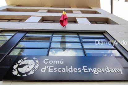 Dissolta la Unió Sindical de Treballadors del comú d'Escaldes buff.ly/y0IxsYZ