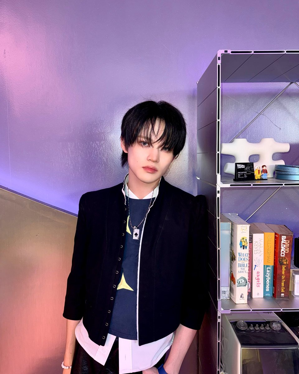 Let it all go

#CHENLE #NCTDREAM 
#CHILLER #NCTDREAM_CHILLER