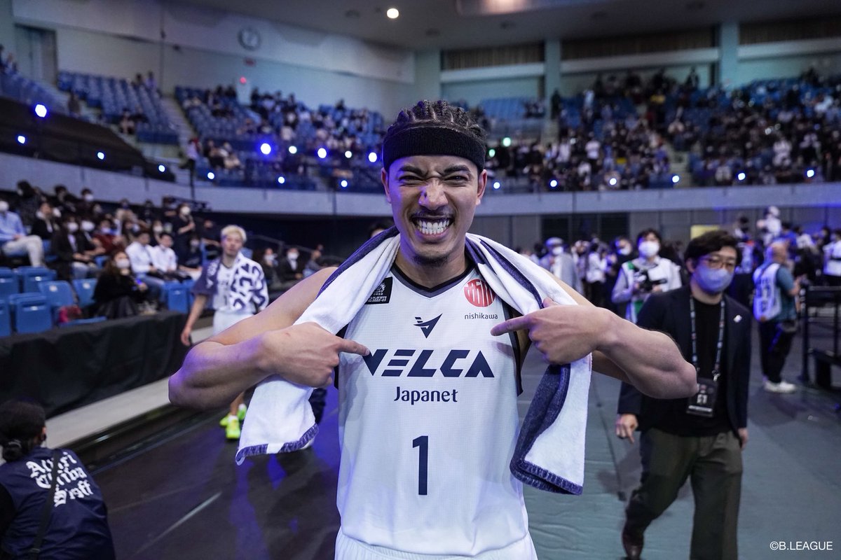 #バスケットLIVEファン投票
B1西地区の投票スタート🏀

激闘の一戦から懐かしのメモリアルゲームも！
1位に選ばれた試合がバスケットLIVEで再配信されます👀

📝ヴェルカが選んだNo1ベストゲームは
『日本生命 B2 PLAYOFFS SEMIFINALS 2022-23 GAME3』