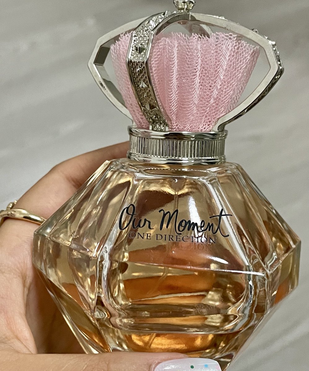 selam_hstyles's tweet image. For special days only