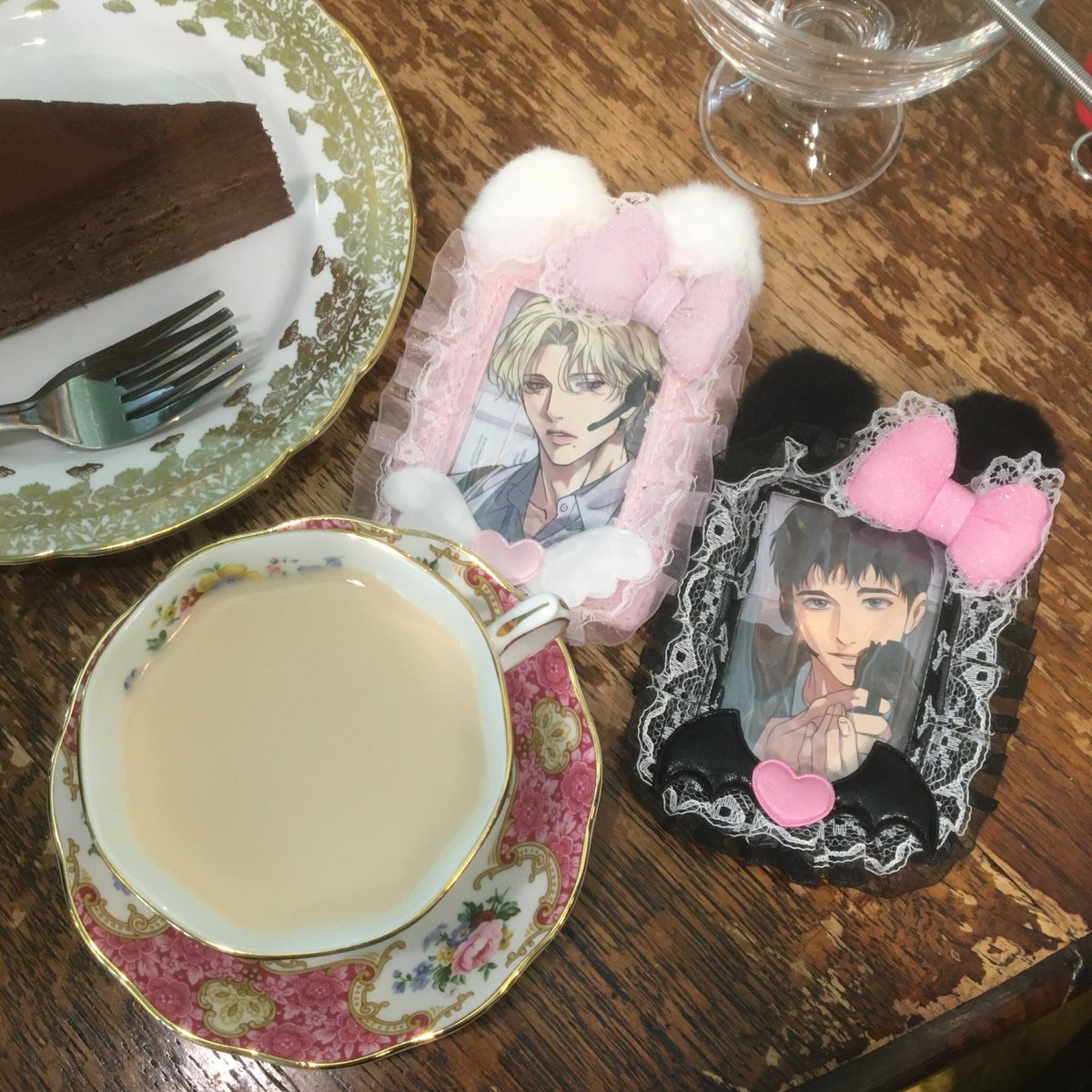 mikaaa__x's tweet image. #1차_비엘_트친소
#1차_BL_트친소
☆.。.:* 백라이트 .。.:*☆
이외에 다수의 벨툰, 벨소 소장 보유
맘찍 해주시면 마음 맞는 분 찾아갈게요 (๑•ᴗ•๑)