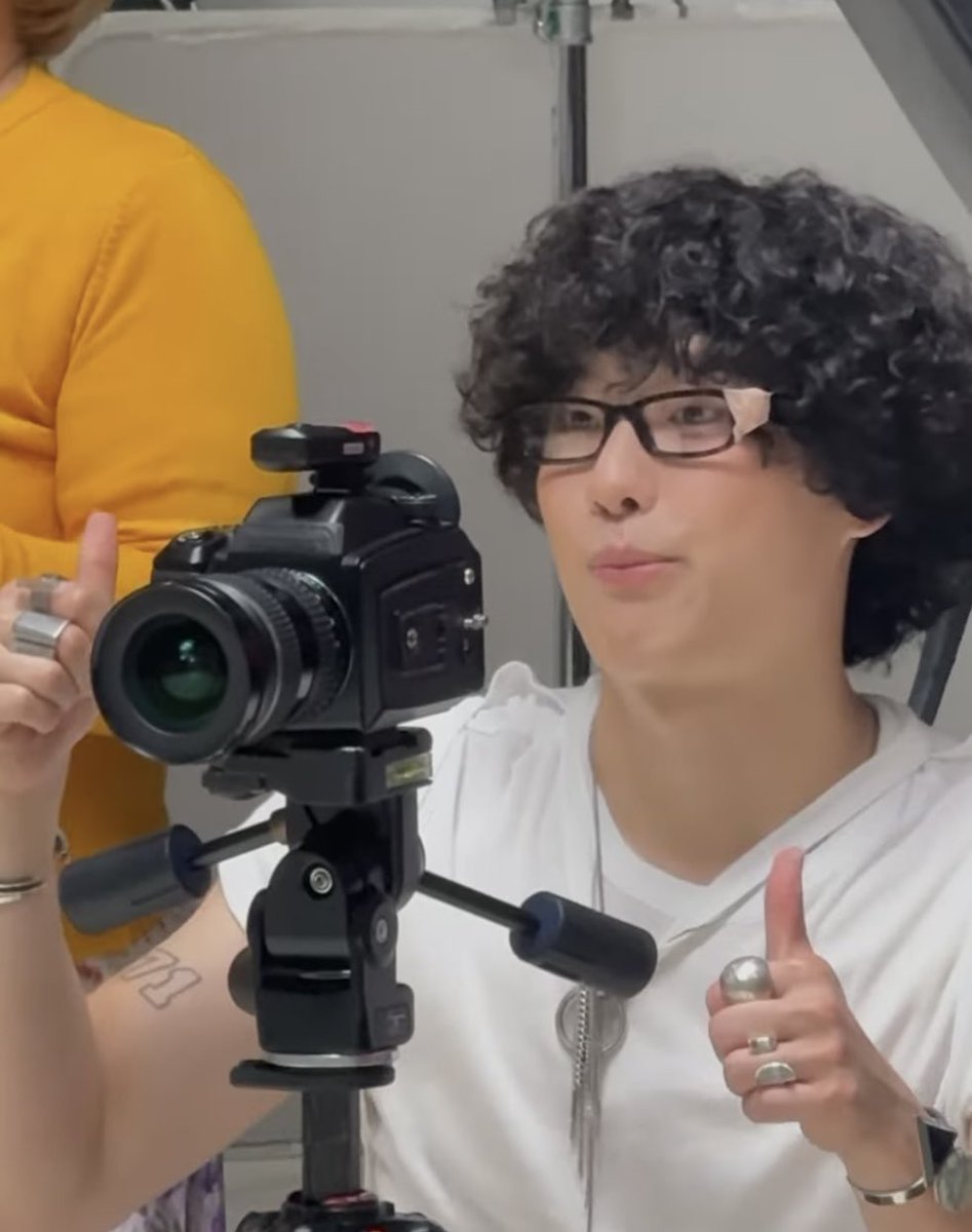 따봉 표정 ㅈㄴ귀엽긔ㅋㅋㅋㅋ