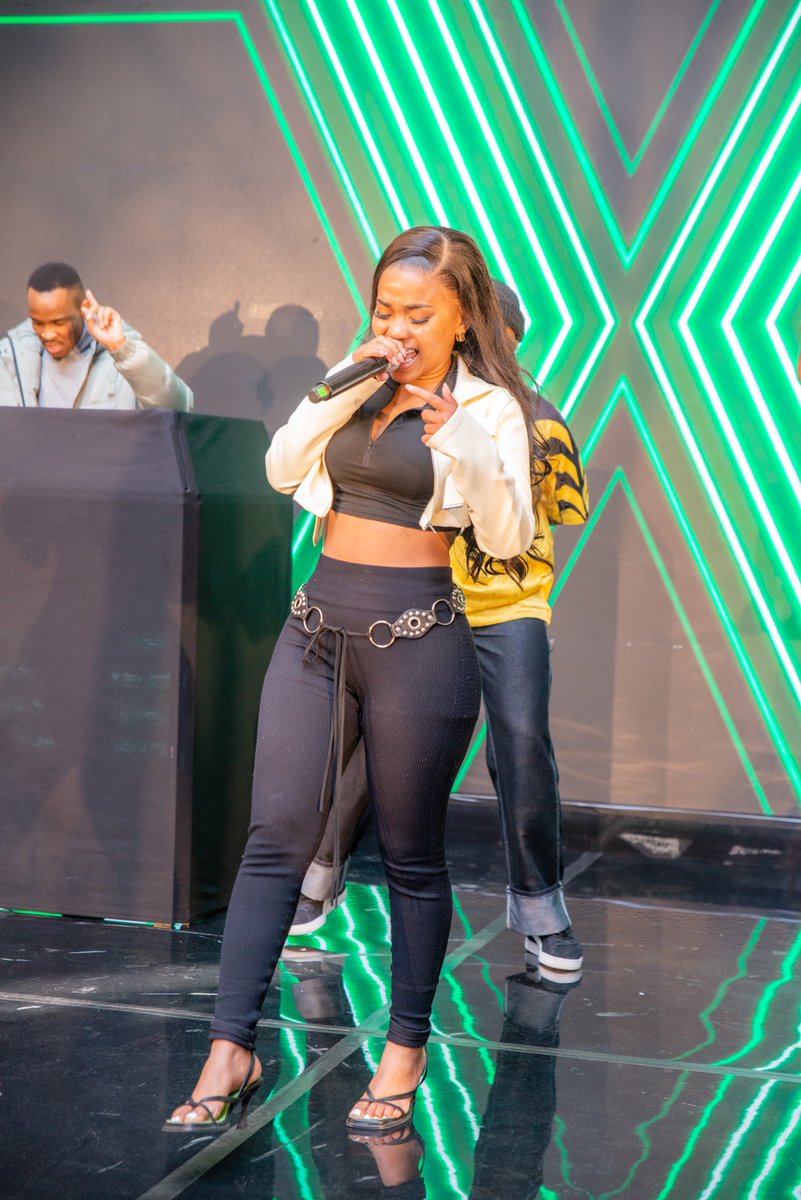 Nedbank's tweet photo. From the powerhouse performance by Kananelo N to a surprise concert by Zee Nxumalo, whose father once worked at Nedbank, today’s YES4Youth induction has turned into a full-on celebration of employment and opportunity.
#NedbankYES #YES4Youth #WeAreNedbank https://t.co/eu2uEu54uO