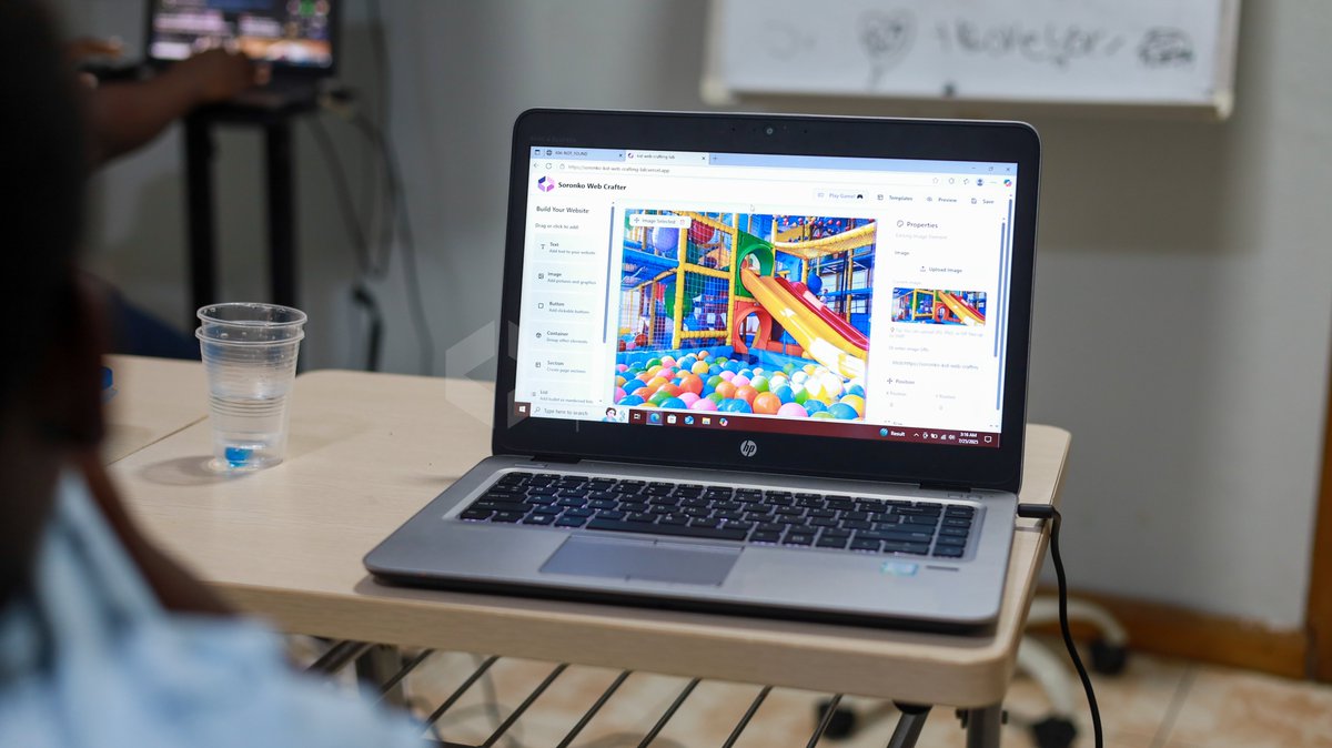 soronkoacademy's tweet image. On Friday, the students transitioned to web development, learning how to add elements like images, text, and containers to their web pages.
#SummerCoding #BlockyGames #WebDevelopment #KidsCoding #CodingForKids #WebDesign #STEMEducation