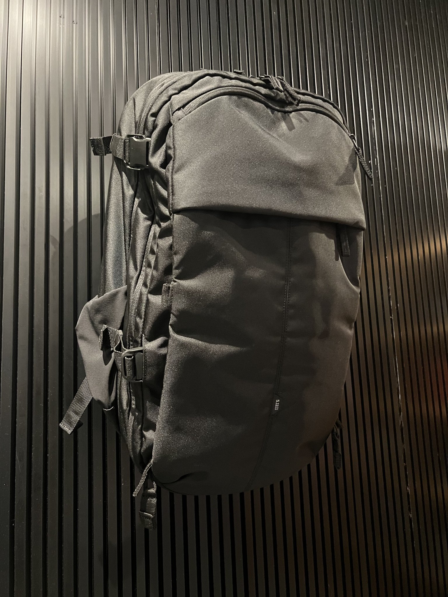 5.11 バックパック 30L Tactical Backpack | Ambidextrous Side Entry | Multi-Purpose