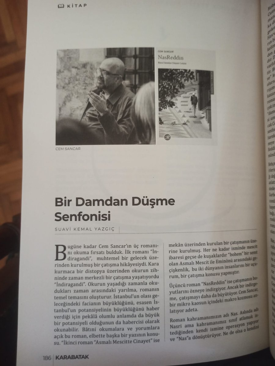 Karabatak Dergi, bir kitap kıymetinde (81) çıkmış.
Şair Süavi Yazgıç romanımız #NasReddin üstüne çok şık bir analiz yazmış. Okuduk dem aldık.
 
Bence bu dergi kaçmaz. Bu sayı Afrika ve Edebiyatı. En cahil olduğumuz konu.
<a href="/KarabatakDergi/">Karabatak Dergisi</a> <a href="/aliural_ural/">A. Ali Ural 🇹🇷</a>