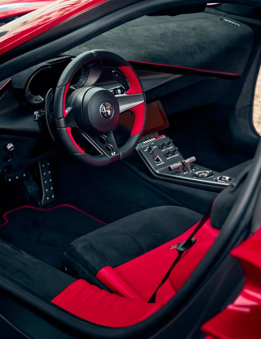 UltimativCars's tweet image. Small update about the serial #AlfaRomeo 33 #Stradale (by #Touring #Superleggera):

while all 33 units are already sold out, it doesn't mean that each one of them has already been delivered.

That said, here's what n°13 looks like, delivered in June 2025: