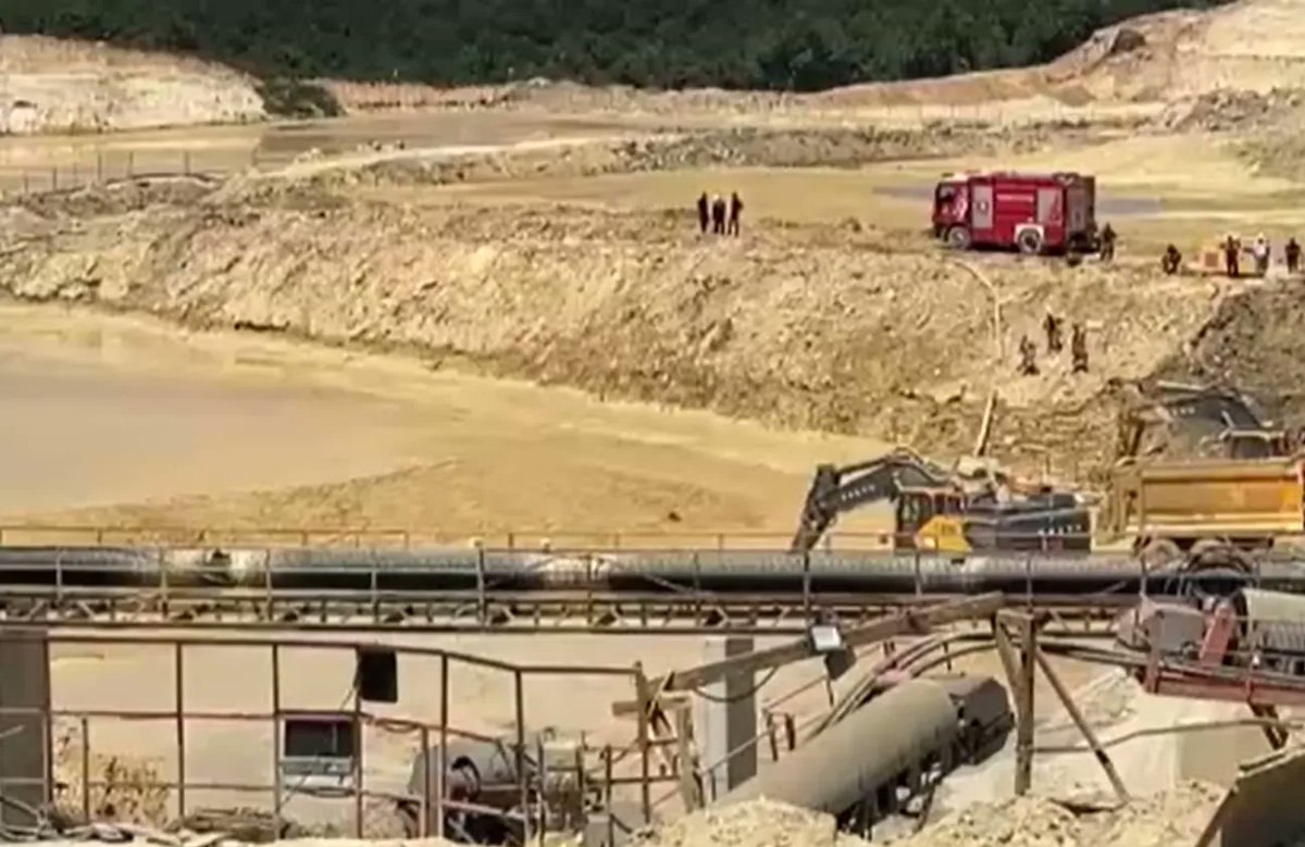 Çatalca’da kum ocağında göçük: İki kişi balçık içinde kaldı 

sendika.org/2025/07/catalc…