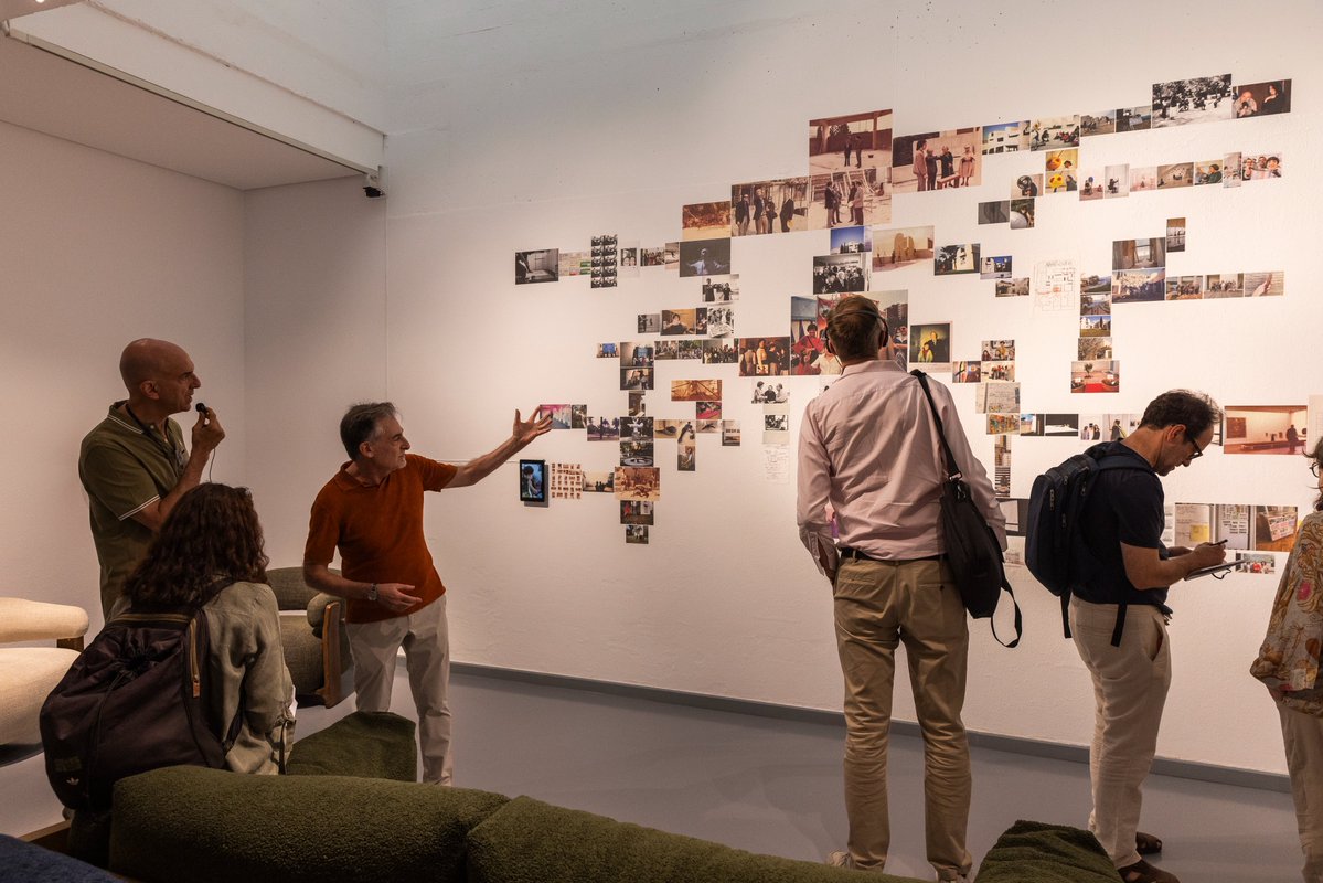 ArticketBCN (@articketbcn) on Twitter photo L’exposició “La poesia tot just ha començat. 50 anys de la Miró” proposa un relat polièdric i obert a la interpretació en què es repassen les claus que van motivar a fundar el Centre d'Estudis d'Art Contemporani (CEAC)🟡
A la <a href="/fundaciomiro/">Fundació Joan Miró, Barcelona</a> amb articketbcn.org L’exposició “La poesia tot just ha començat. 50 anys de la Miró” proposa un relat polièdric i obert a la interpretació en què es repassen les claus que van motivar a fundar el Centre d'Estudis d'Art Contemporani (CEAC)🟡
A la <a href="/fundaciomiro/">Fundació Joan Miró, Barcelona</a> amb articketbcn.org