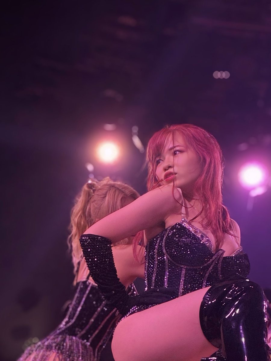 7/27 まなりこ1周年
威風堂々

威風堂々は撮るの難しくて要練習。
セクシーな演目だと、普段の可愛い印象から一変して、溢れんばかりの色気のまなさん。堂々たる👑でした。
今までの威風堂々で、ラッキーボーイさんに1番嫉妬しちゃった日。
#ちゅらさん6
<a href="/mana_churasun6/">💄まな@ちゅらさん6👶🏻</a>