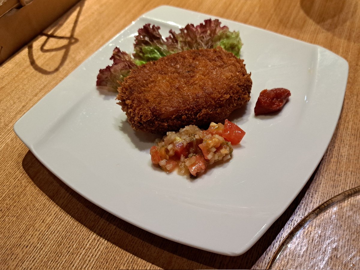 zfspJkaYNg3PYZO's tweet photo. #築地ボン・マルシェ
#ScrumTimePARTY
2日前の日曜日
築地ボン・マルシェでランチ🍴
鮪🐟ステーキランチを頂きました😋
新鮮な生の鮪の上にはウニとイクラ
炙った鮪のボリュームにも満足🈵️😆
KAKKY さんのイベントの時には必ず食事を楽しんでいます😊 https://t.co/tQ2RqnsYn2