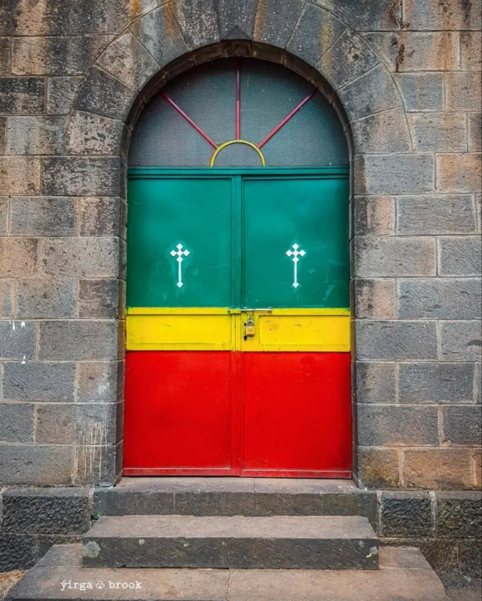 +++ በሩ፡እኔ፡ነኝ፤በእኔ፡የሚገባ፡ቢኖር፡ይድናል፥ ይገባልም፡ይወጣልም፡መሰማሪያም፡ያገኛል።+++
~ዮሐ ፲:፱ 📖🌟