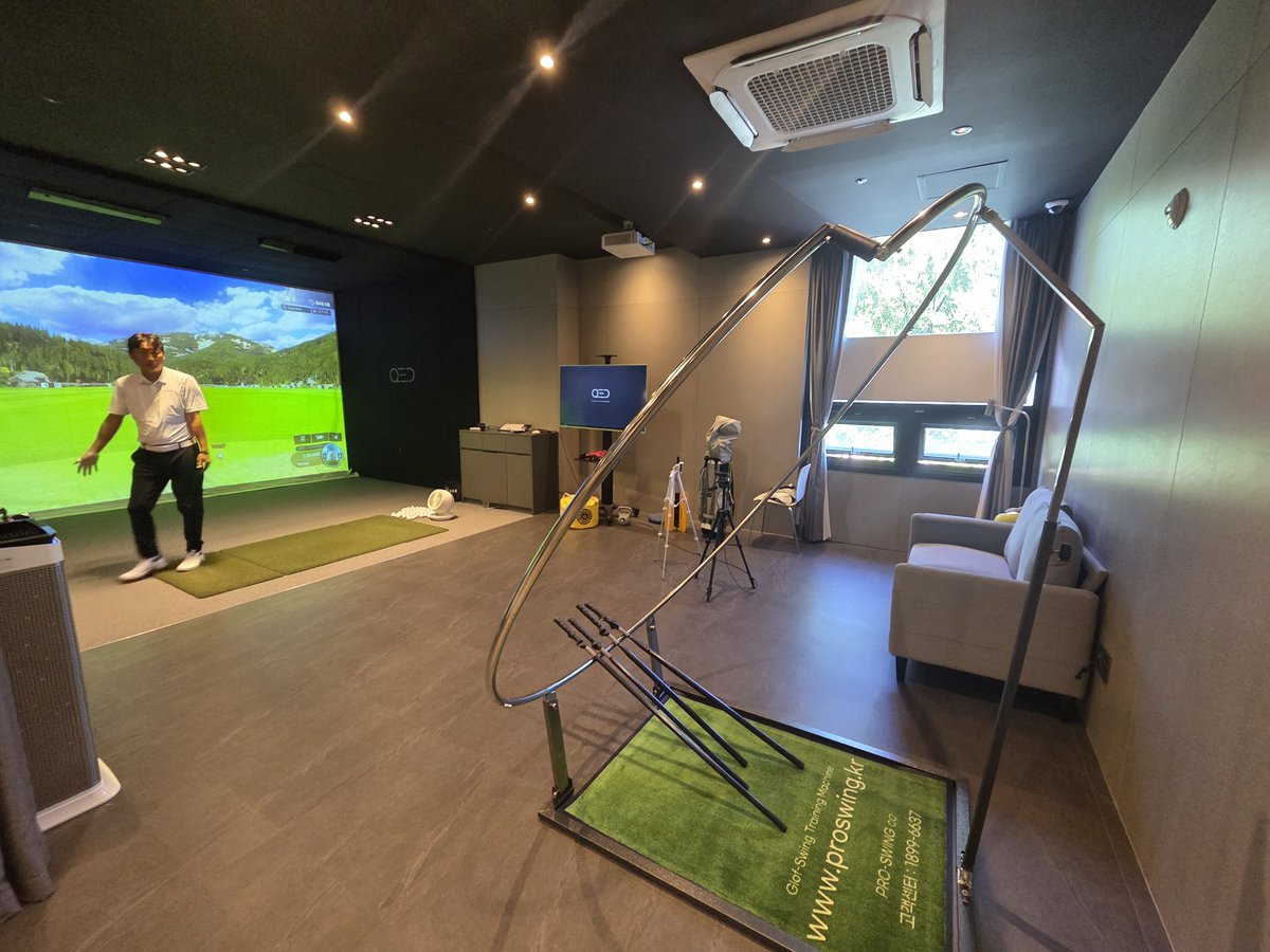 Proswing_Inc's tweet image. 대전 둔산골프아카데미 #스윙플레인2.0
확실한레슨~ 1:1 밀착집중레슨
궤도링으로 올바른 스윙궤도와 리듬을 만들어 드립니다.

제품문의:1899-6637
proswing.kr
#골프연습머신 전문제조 프로스윙

#골프궤도레슨 #골프자세레슨 #공치는골프링 #드라이버스윙교정기 #아이언스윙교정기