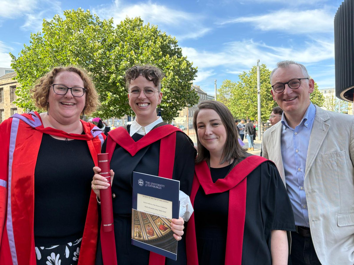 Belated because I've been super busy, but I graduated a few weeks ago! I'm *officially* Dr. Sutherland now. Not sure I can explain what that means to me - I've wanted a doctorate for as long as I can remember. Huge thanks to the wonderful supervisors who helped get me there. 💜