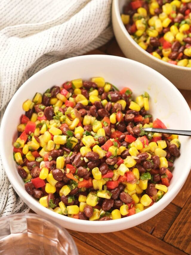 JessicaHag14607's tweet photo. Fresh, colorful, and packed with flavor, this corn and black bean salad is the ultimate easy side dish for any occasion 🌽🥗✨
📌Check it out: https://t.co/35M5342jVG

#Recipe #BlackBeanSalad #Salad #Sides #SideDish #HealthyFood #Foodie #Veggies #Flavorful #HomemadeGoodness https://t.co/LtrzHNHKqj